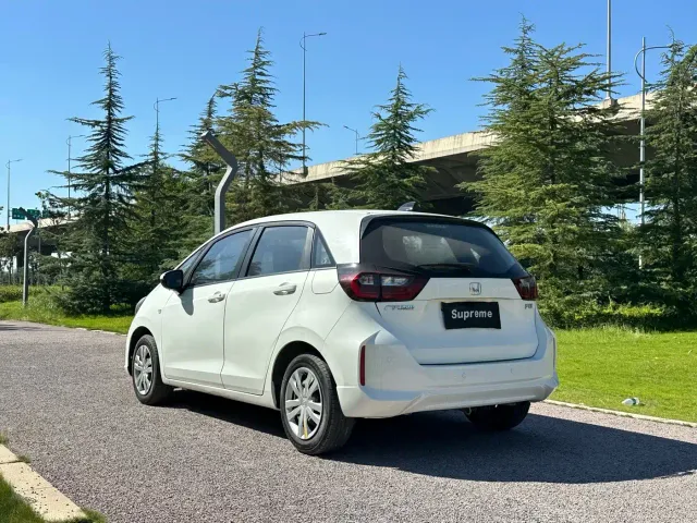 Honda Fit — Фото автомобиля 11