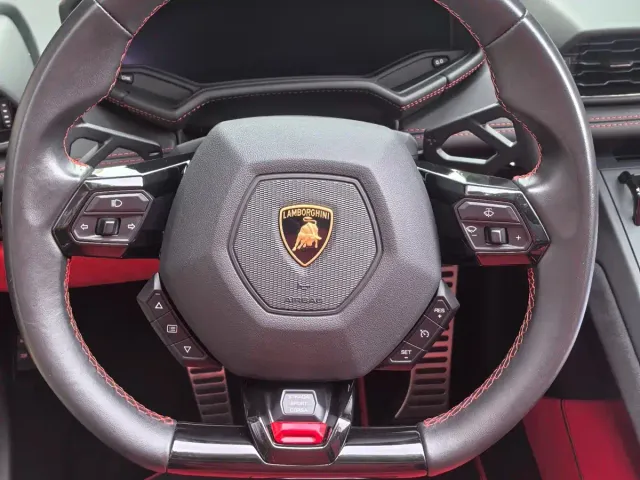 Lamborghini Huracan — Фото автомобиля 16