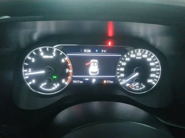 Nissan X-Trail — Фото автомобиля 3