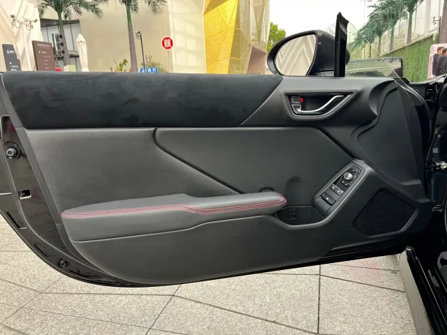 Subaru BRZ — Фото автомобиля 21