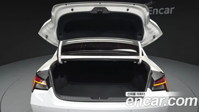 Hyundai Avante CN7 — Фото автомобиля 26