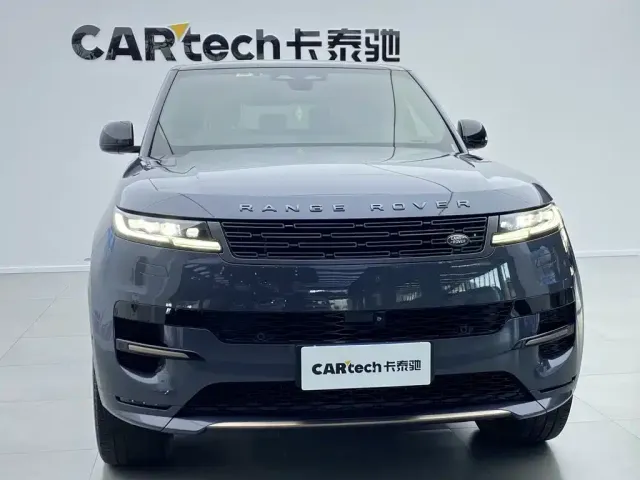 Land Rover Range Rover Sport — Фото автомобиля 10