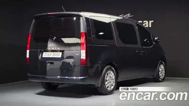 Hyundai Staria Staria 4WD Tourer 9 мест — Фото автомобиля 2