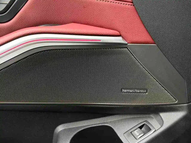 BMW 3 Series — Фото автомобиля 9