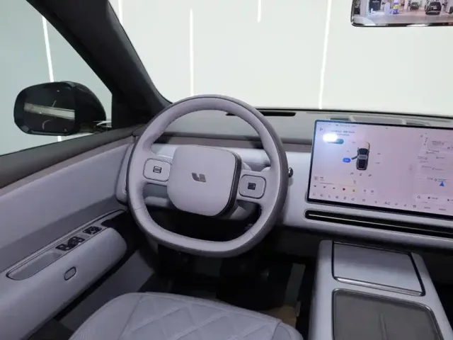 Li Auto Li Xiang L9 2026 Base Model — Фото автомобиля 29