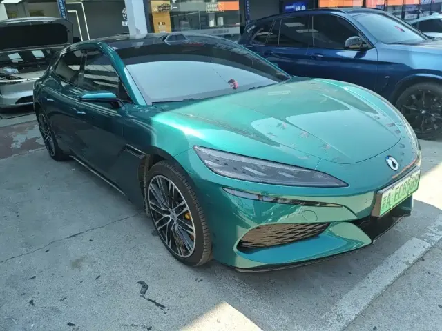 Denza Denza Z9GT 2026 Model Flash Charge Flagship Edition — Фото автомобиля 2