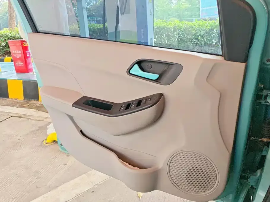 JMCG New Energy Little Kirin 2023 Model Lucky Edition 201km Comfort — Фото автомобиля 7