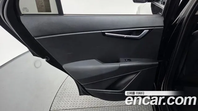 Kia Niro Niro (New) — Фото автомобиля 14