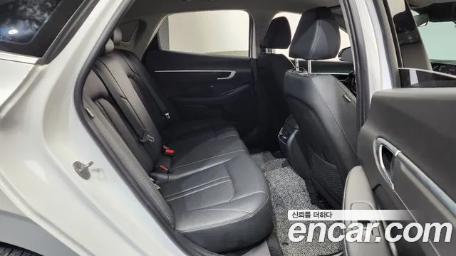 Hyundai Sonata Sonata Edge(DN8) 2.0 LPG(Для проката) — Фото автомобиля 11