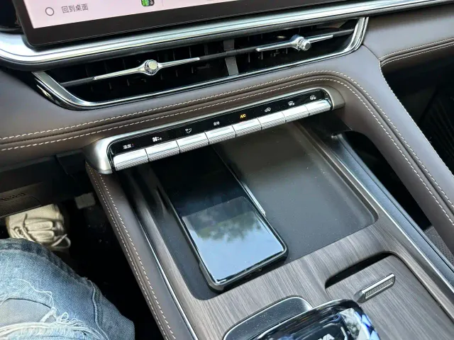 Geely Xingyue L — Фото автомобиля 16