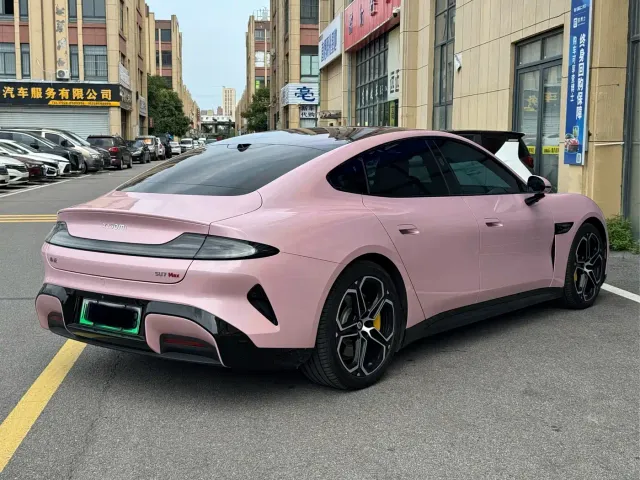 Xiaomi SU7 — Фото автомобиля 15