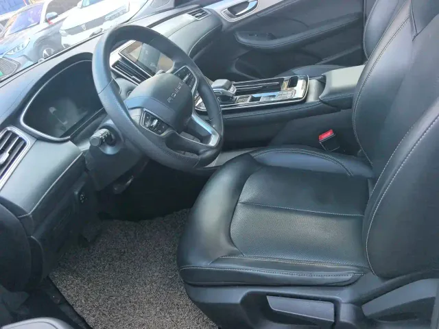 Roewe i6 MAX EV — Фото автомобиля 11