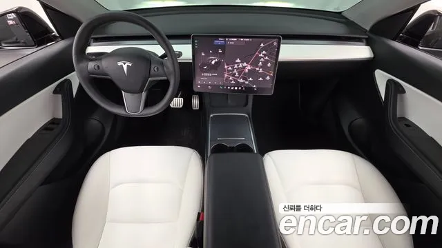 Tesla Model Y — Фото автомобиля 7