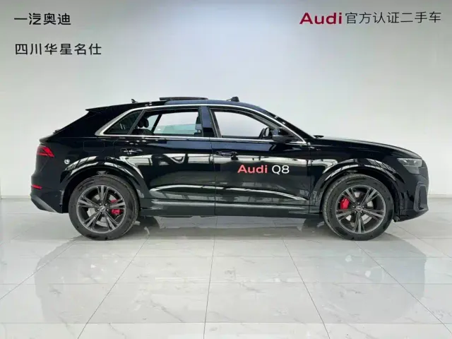 Audi Q8 — Фото автомобиля 3