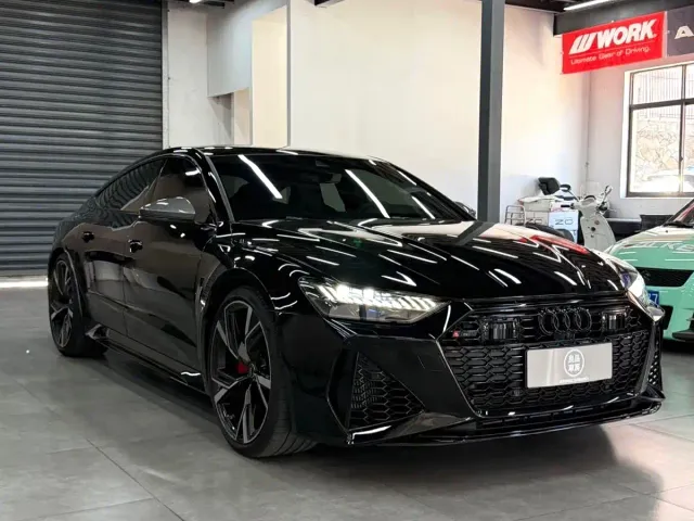 Audi RS 7 — Фото автомобиля 4