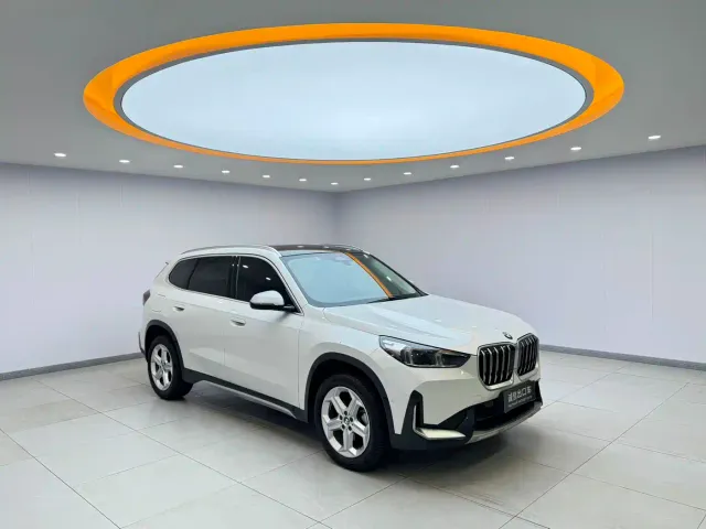 BMW X1 — Фото автомобиля 3