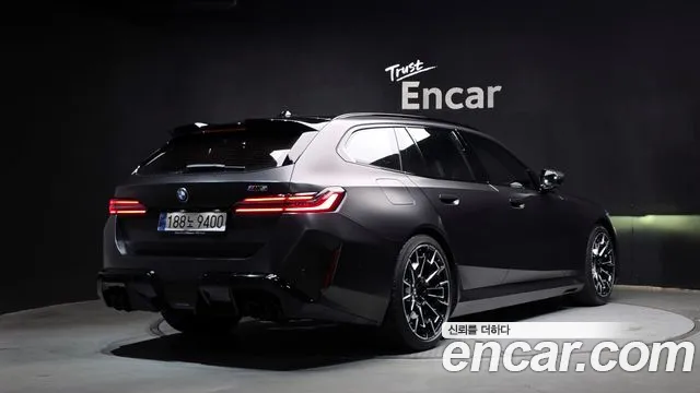 BMW M5 G90 — Фото автомобиля 2