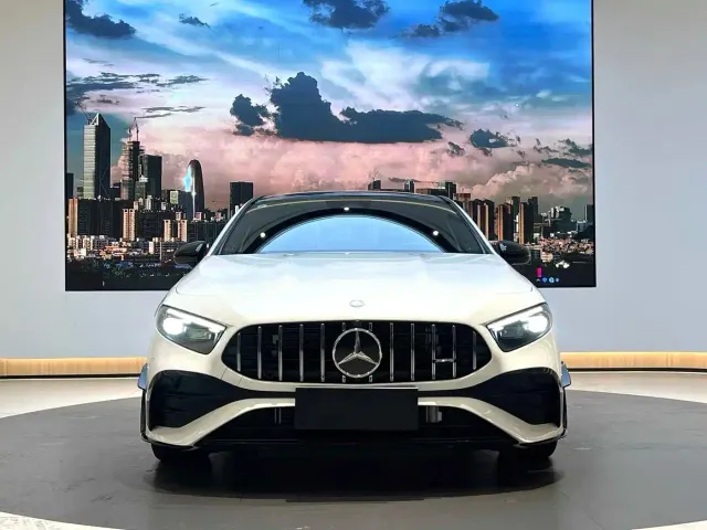 Mercedes-Benz A-Class AMG — Фото автомобиля 2