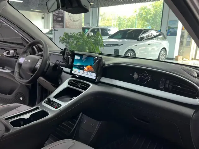 Geely Starry Wish — Фото автомобиля 13