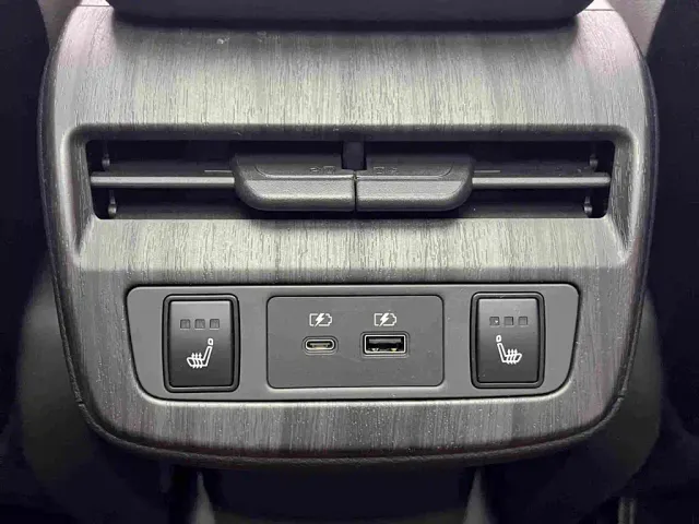 Nissan Ariya — Фото автомобиля 16