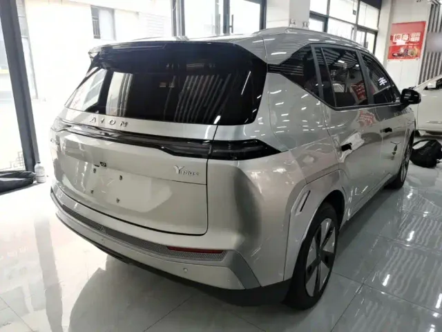 GAC Aion Y — Фото автомобиля 6