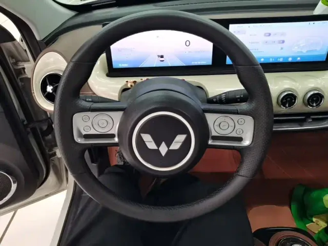 Wuling Bingo — Фото автомобиля 10