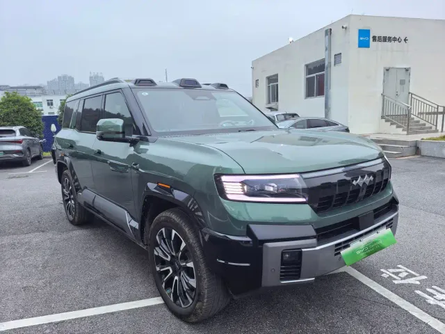 BYD FangChengBao Leopard 8 — Фото автомобиля 3