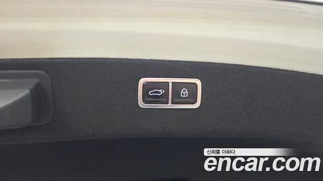 Genesis G80 Бензин 2.5 турбо 2WD — Фото автомобиля 30