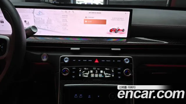 Genesis GV80 — Фото автомобиля 16