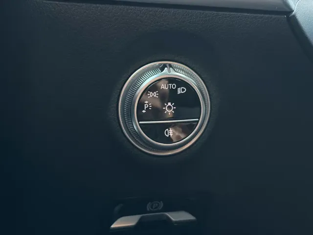 Mercedes-Benz C-Class — Фото автомобиля 12