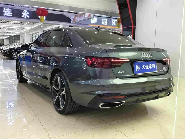 Audi A4L — Фото автомобиля 15