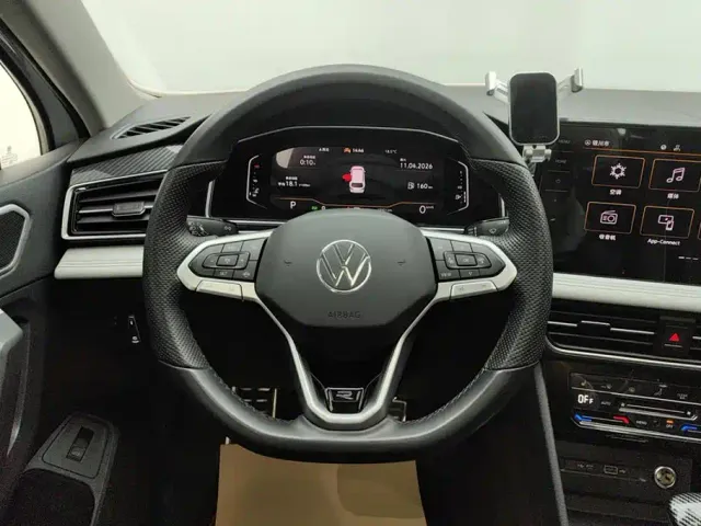 Volkswagen Tiguan L — Фото автомобиля 15