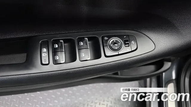 Hyundai Grandeur New — Фото автомобиля 30