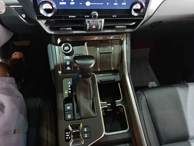 Lexus GX — Фото автомобиля 13