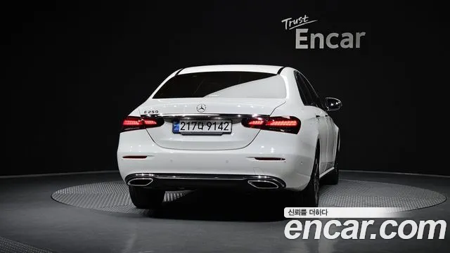 Mercedes-Benz E-Class W213 — Фото автомобиля 3