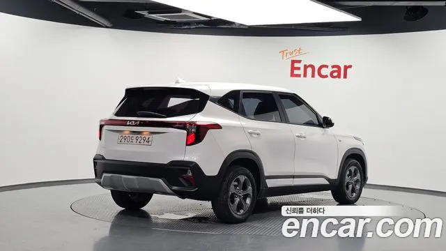 Kia Seltos Бензин 1.6 турбо 2WD — Фото автомобиля 2