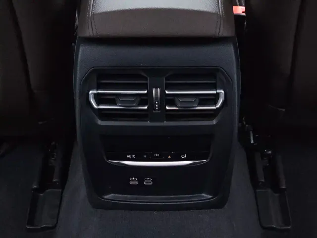 BMW i3 — Фото автомобиля 10