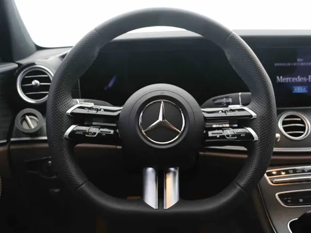 Mercedes-Benz E-Class — Фото автомобиля 9