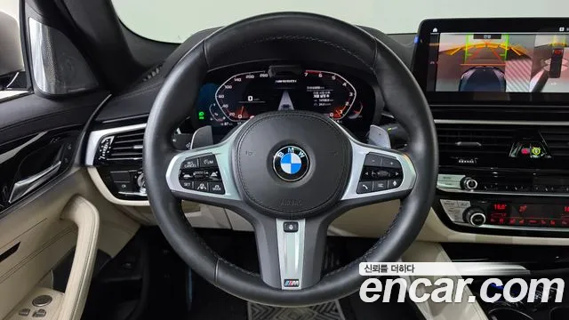 BMW 5-Series 5 серия (G30) — Фото автомобиля 13