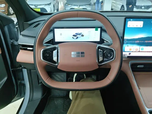 Geely Galaxy L6 — Фото автомобиля 10