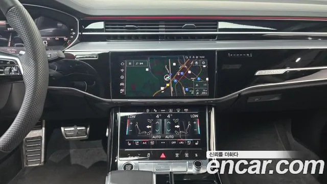 Audi A8 — Фото автомобиля 19