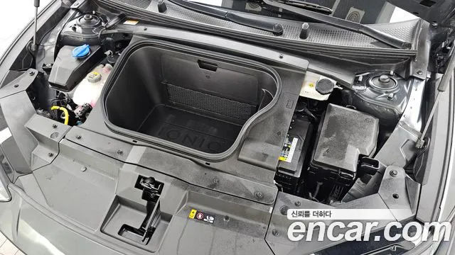 Hyundai Ioniq 6 — Фото автомобиля 9