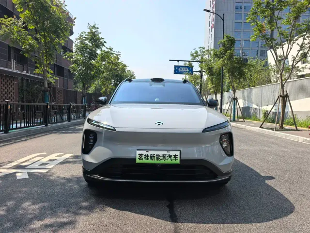 Nio ES6 — Фото автомобиля 2