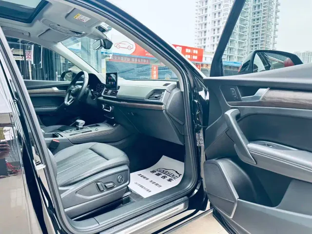 Audi Q5L — Фото автомобиля 6