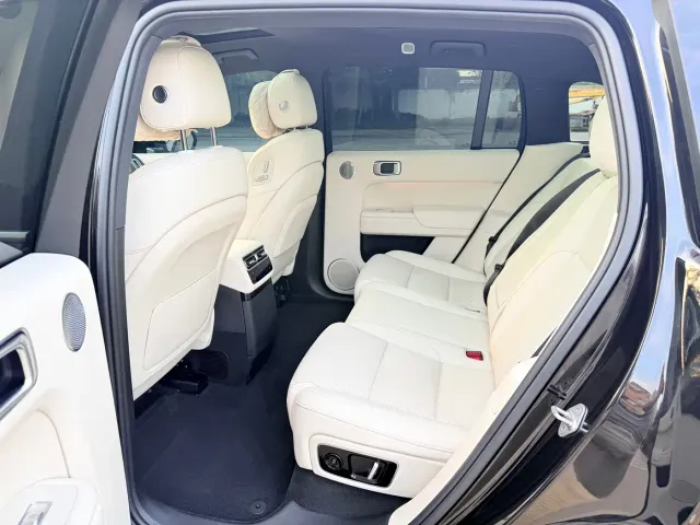Li Auto L7 — Фото автомобиля 6