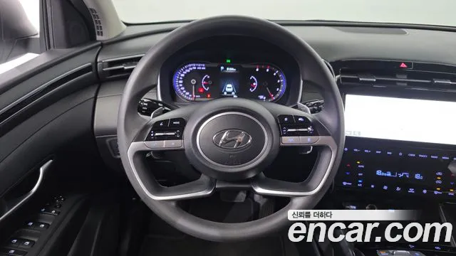 Hyundai Tucson Tucson (NX4) Дизель 2.0 4WD — Фото автомобиля 14