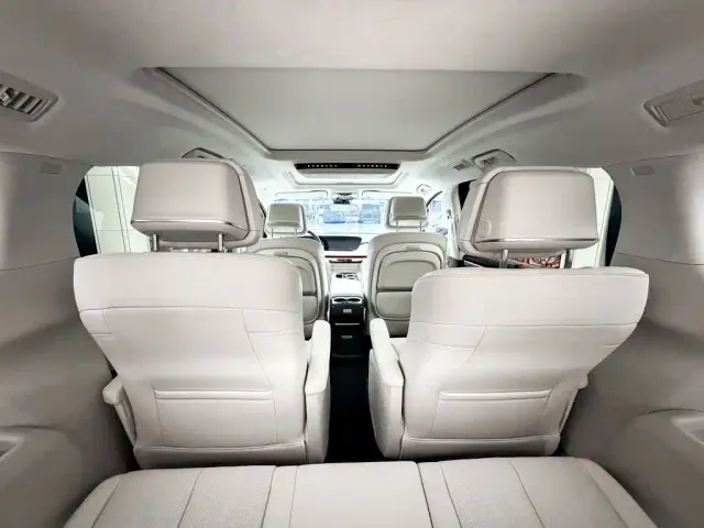 Buick Buick GL8 New Energy 2024 Landglory Luxury Edition 7-Seater — Фото автомобиля 15