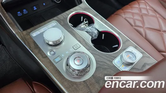 Genesis GV80 — Фото автомобиля 12