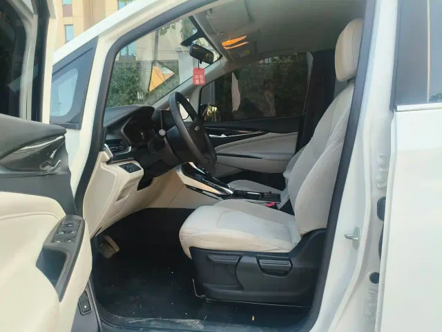 Maxus G50 — Фото автомобиля 5