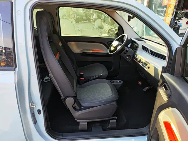 Wuling Hongguang Mini EV — Фото автомобиля 24